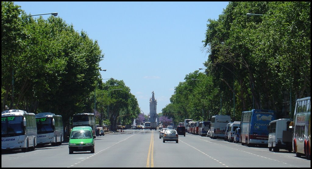 Av. Sarmiento y Monumento a los Españoles by Totugj