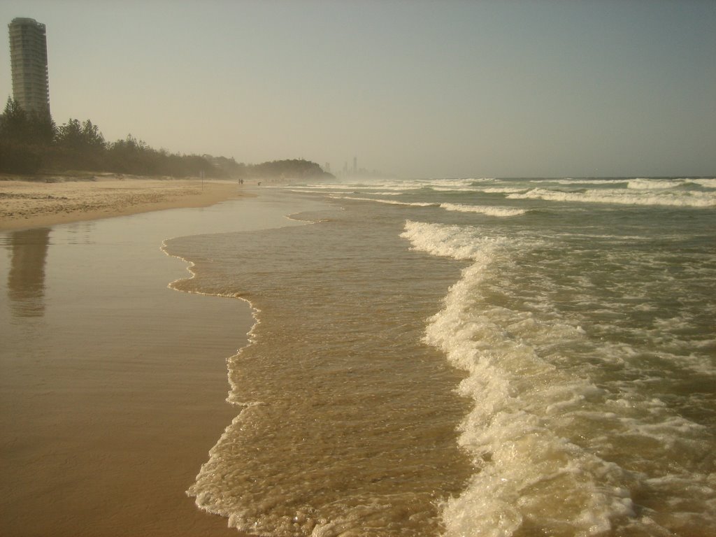 Surfers Paradise Beach by LimpanProductions