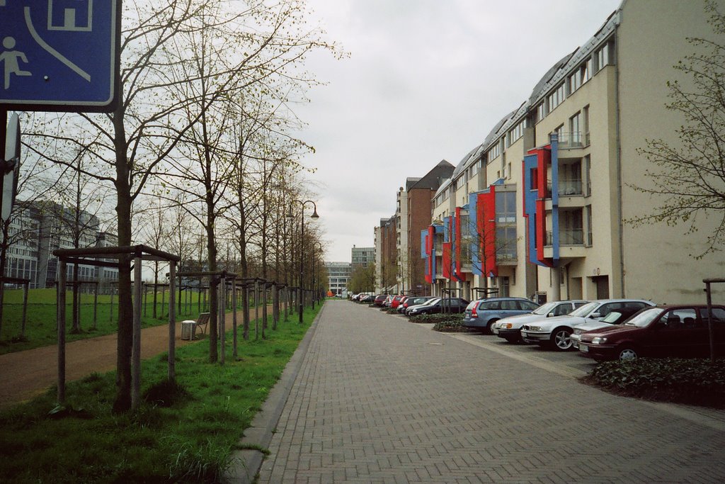 Haifastrasse, Düsseldorf, Germany by hartmut_ehreke