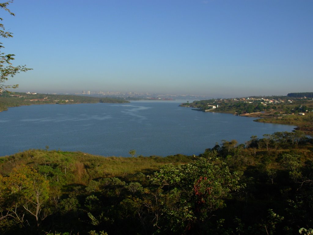 Barragem do Paranoá by Tomaz Garbeline