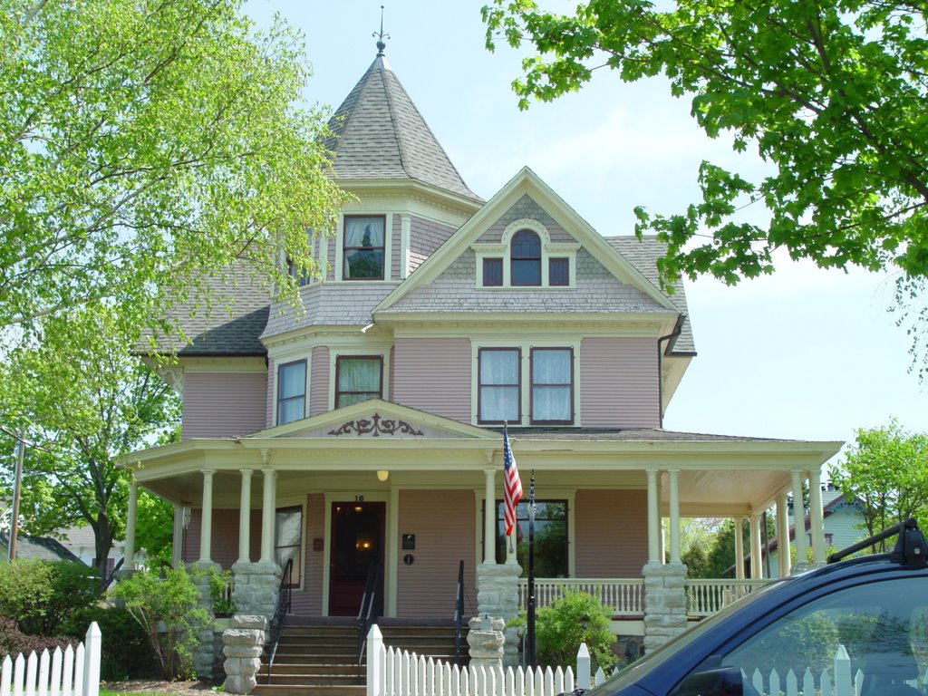 Victorian House by Latin Gal