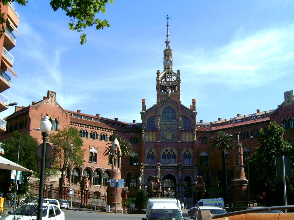 Outside of Hospital de Sant Pau by Kozma Péter