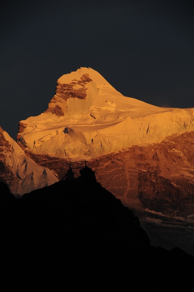 Tyangboche, Khumjung 56000, Nepal by Oleg Dubinets