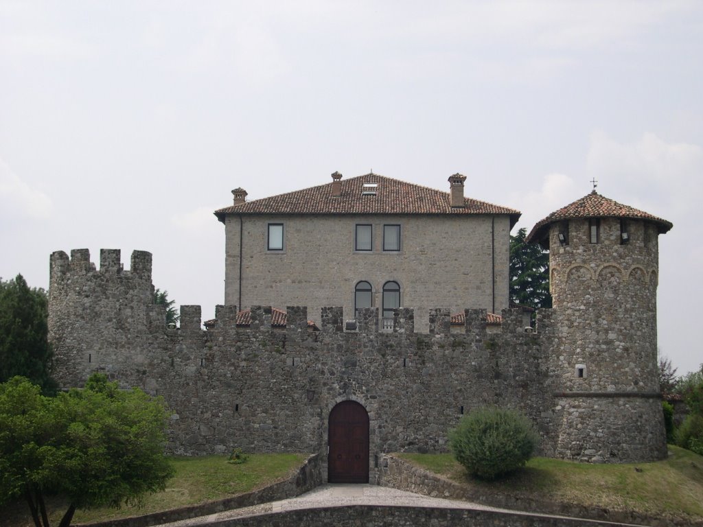 Castello by Paola_Pascoli