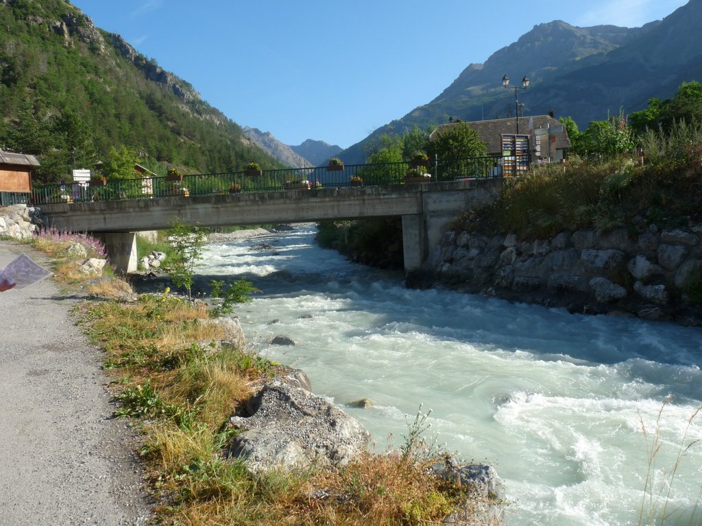 Il vaut mieux ne pas tomber , à l'eau by indiens