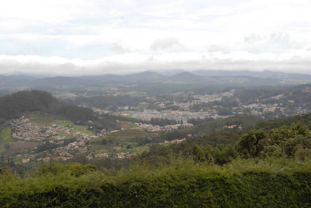 A view of green valley from the Doddabetta Peak by Dinesh N