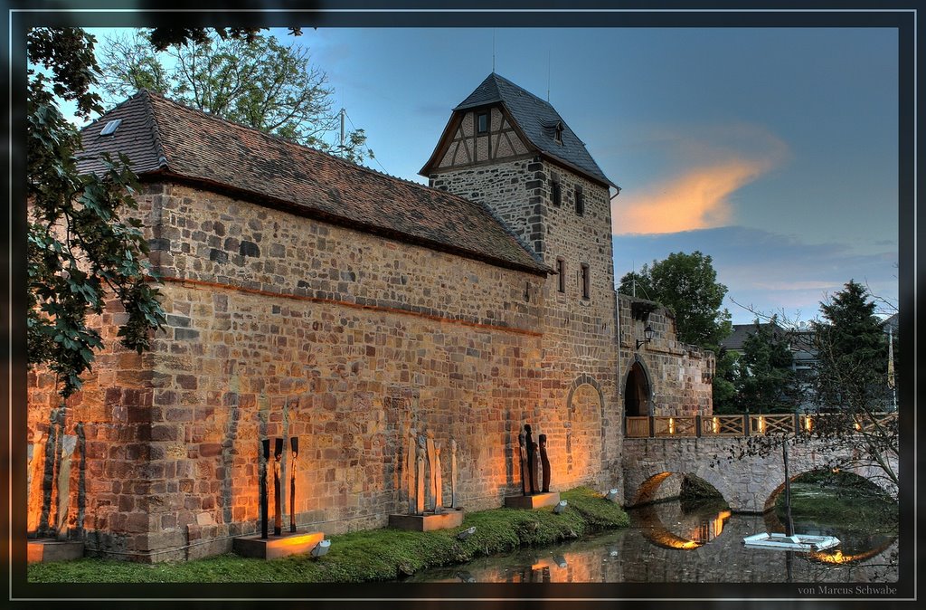 Die Vilbeler Wasserburg by Marcus Schwabe