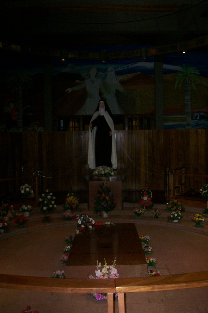 Santuario Santa Teresa de Los Andes, Tumba de Santa Teresa, V Region, Chile by ((d@n!eL))