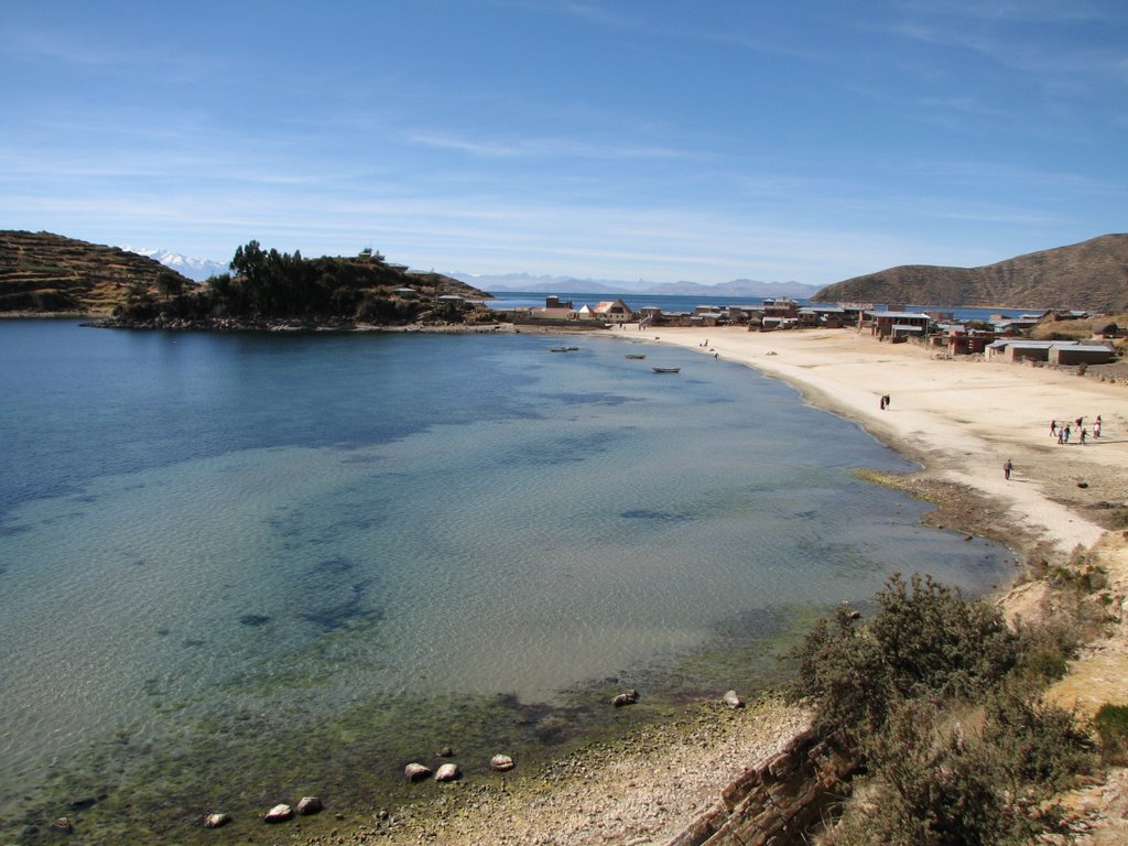 Playa Challapampa, Isla del Sol, Lago Titicaca by Milton V.