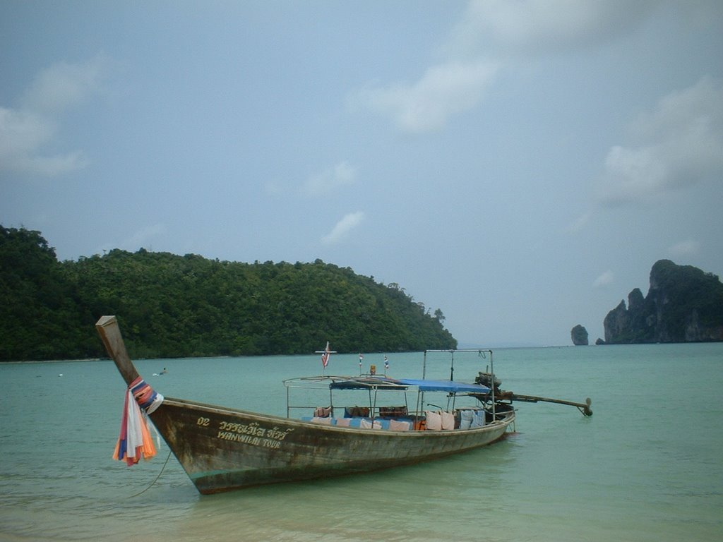 Phi Phi Island (2004) by V1NCE