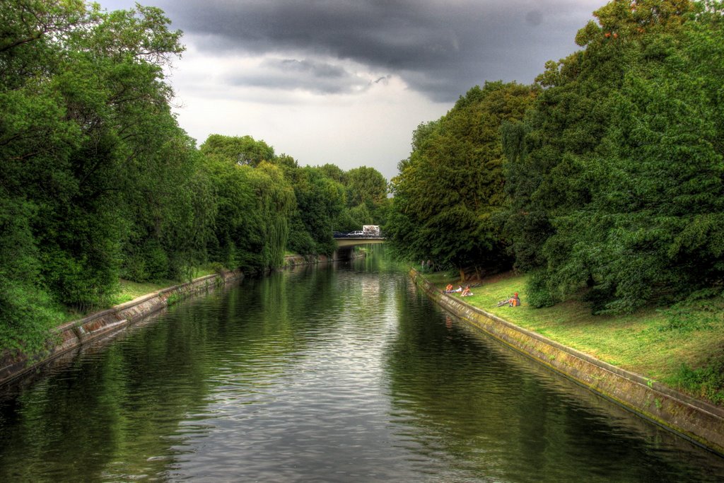 Am Landwehrkanal by Uli Herrmann