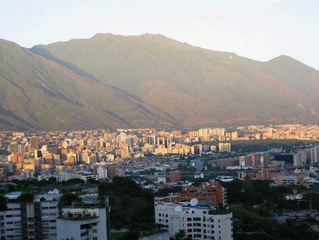 Caracas al atardecer desde Valle Arriba by Davide Congiu