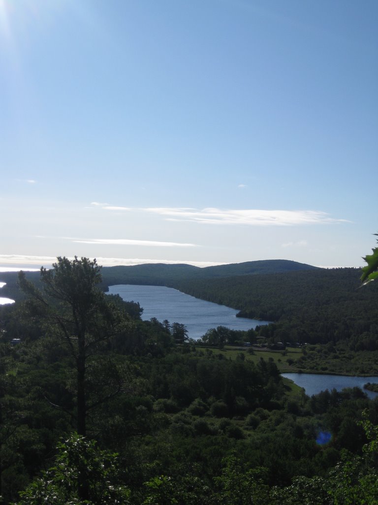 Lake Fanny Hooe from Brockway Mtn Drive by bretmarr