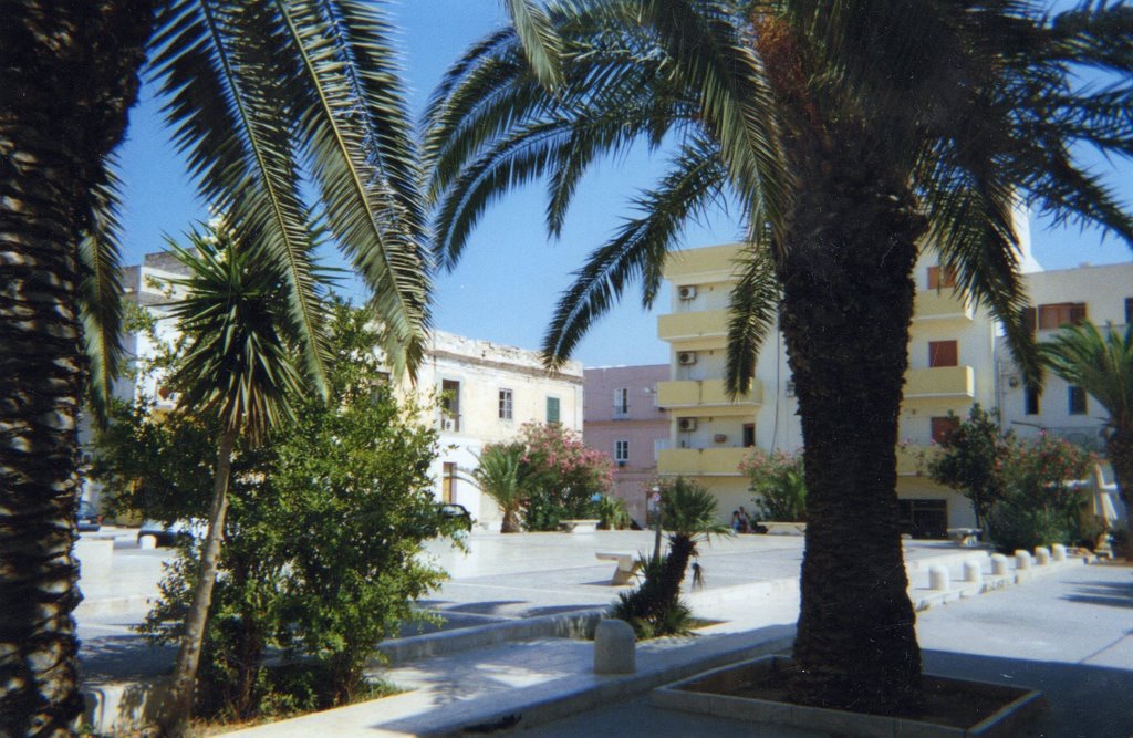 Piazza lampedusa by Luigi86