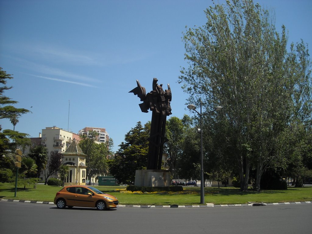 Glorieta junto al Puente de Aragón. Valencia, mayo de 2009 by viajeroandaluz