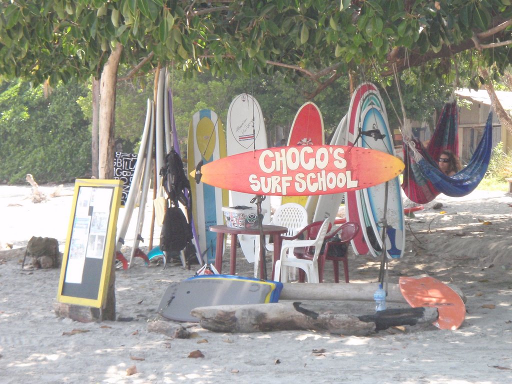 ESCUELA DE SURF -CHOCO´S-PLAYA SAMARA-GTE-COSTA RICA by Yamil Herrera A