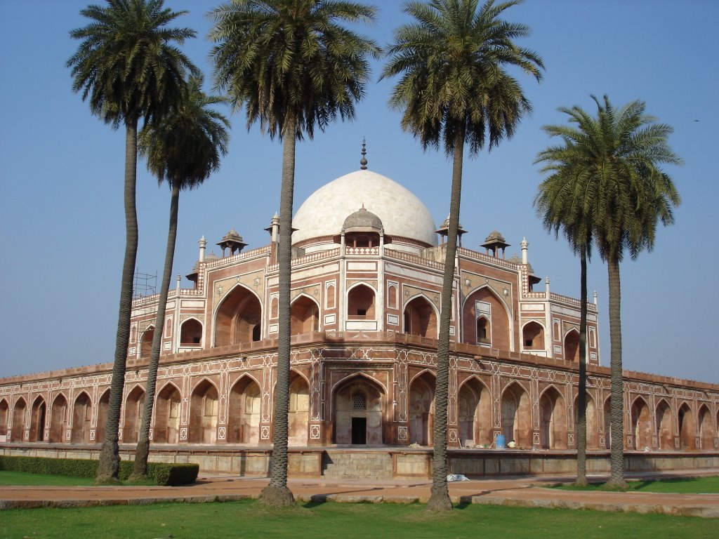 Humayuns Tomb by kullar