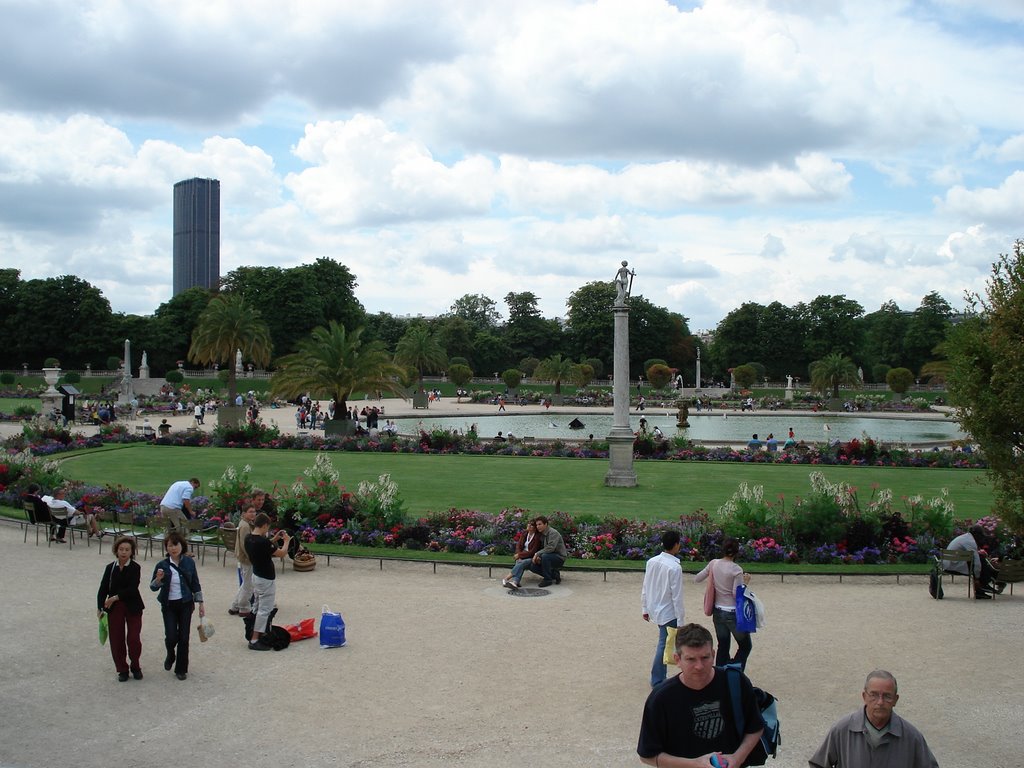 Jardin du Luxembourg by Anabel