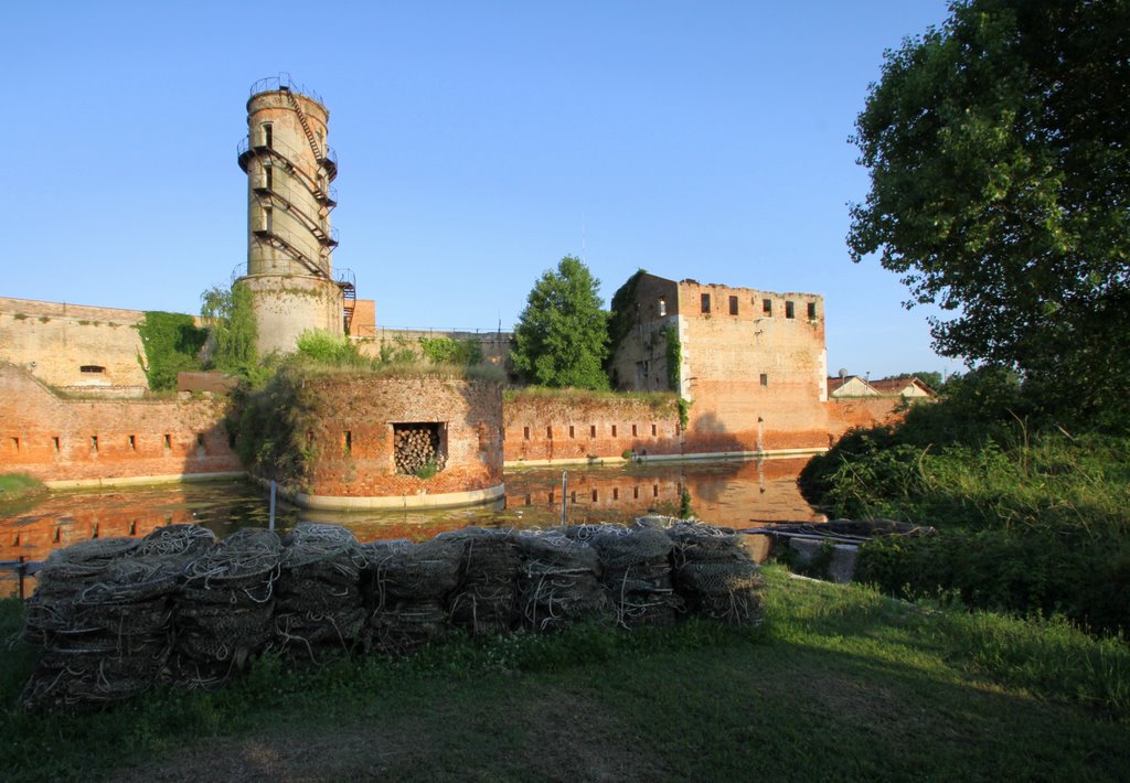 Forte Vecchio by Armando De Bortol