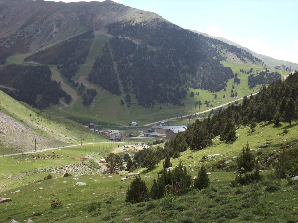 Valle de Nuria by Víctor Cespón