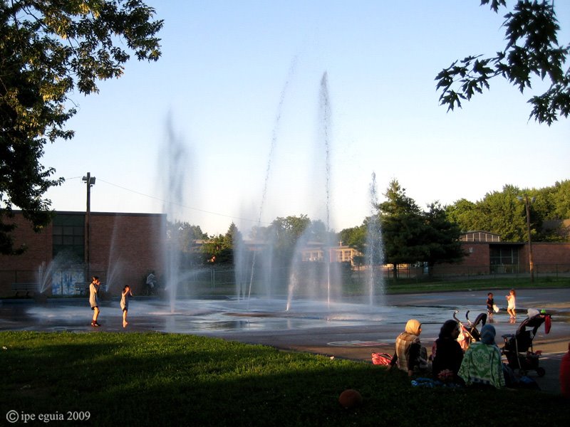 Sprinkler Park - Arlington, MA by ipeguia