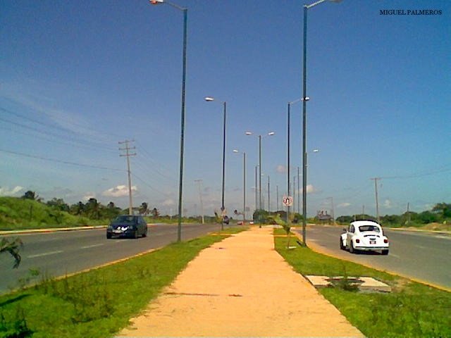 Boulevard de la carretera antigua Coatza-Mina by Miguel Palmeros