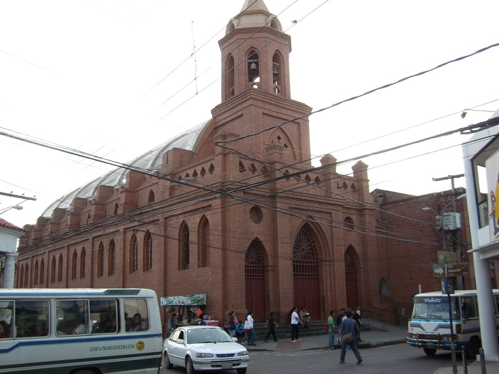 Parroquia "La Merced" by Eugenio Berejnoi