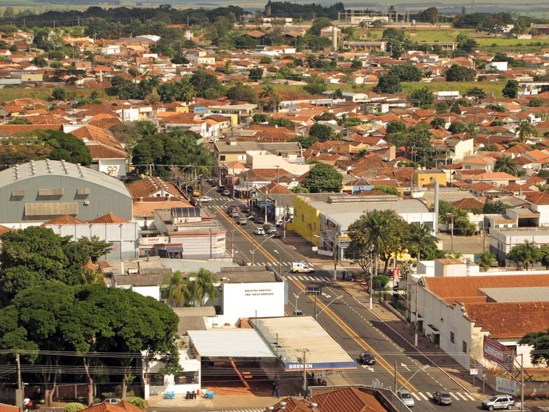 A. Tamoios e Vila Vargas vistas do alto do Edifício Marajoara, localizado na rua Bororós - junho/2009 by Eduardo Dantas