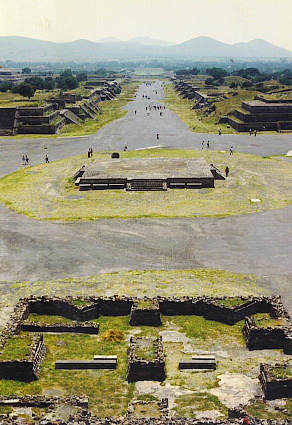 Teotihucan 1990 Calzada de los Muertos...© by leo1383 by leo1383