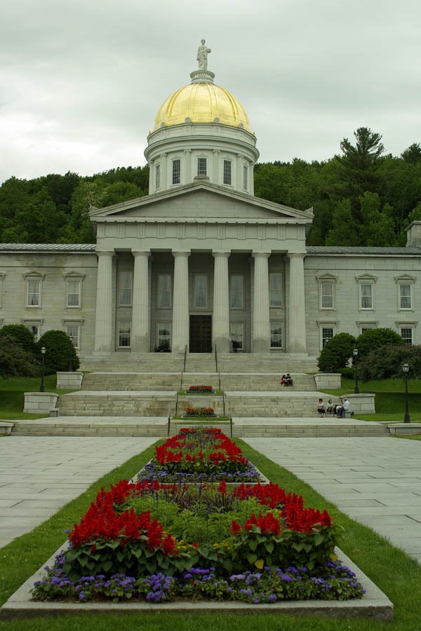 Montpelier, VT capitol building by Paul Anderson