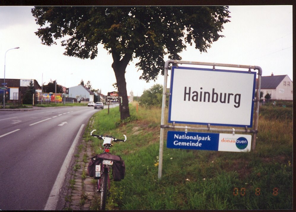 Hainburg an der Donau by vemaro