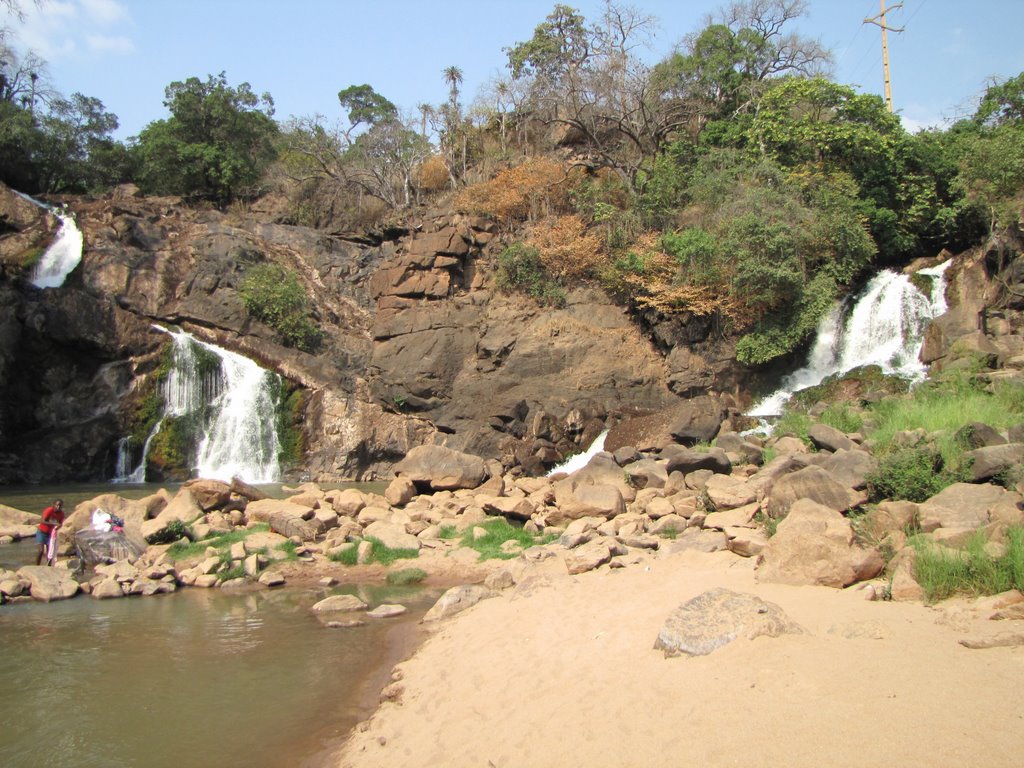 Sumbe, Angola by Jeremias Wachholz