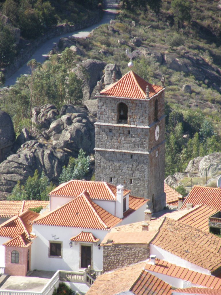 Torre do Relógio (Aldeia «mais portuguesa») visto da Casa dos Governadores by Luís Seixas