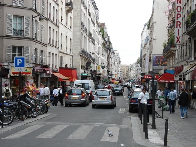 Rue de Fbg St-Denis / Paradis by Anabel