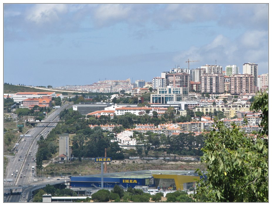 Vista para a EN117 e Quinta Grande - Alfragide by André Barragon