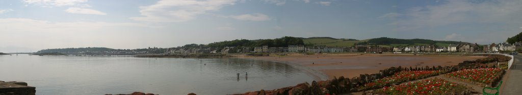 Millport, Scotland by Jaap van Eijk