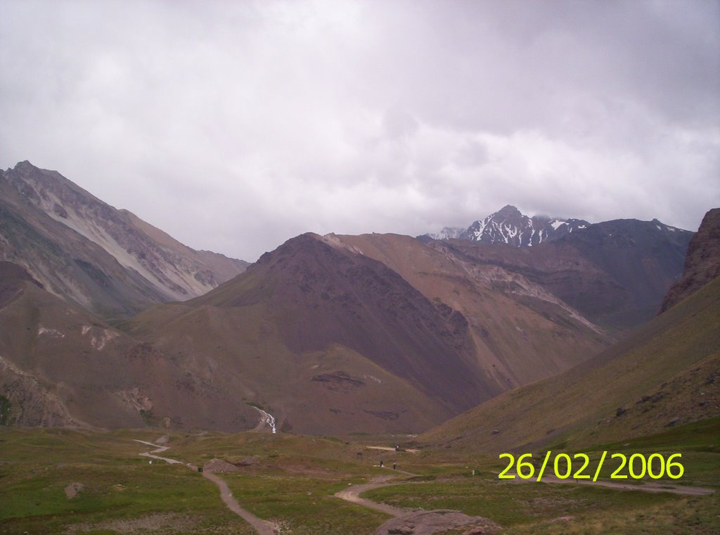 Cordillera Argentina, cerca de Horcones by José Pedro Martínez