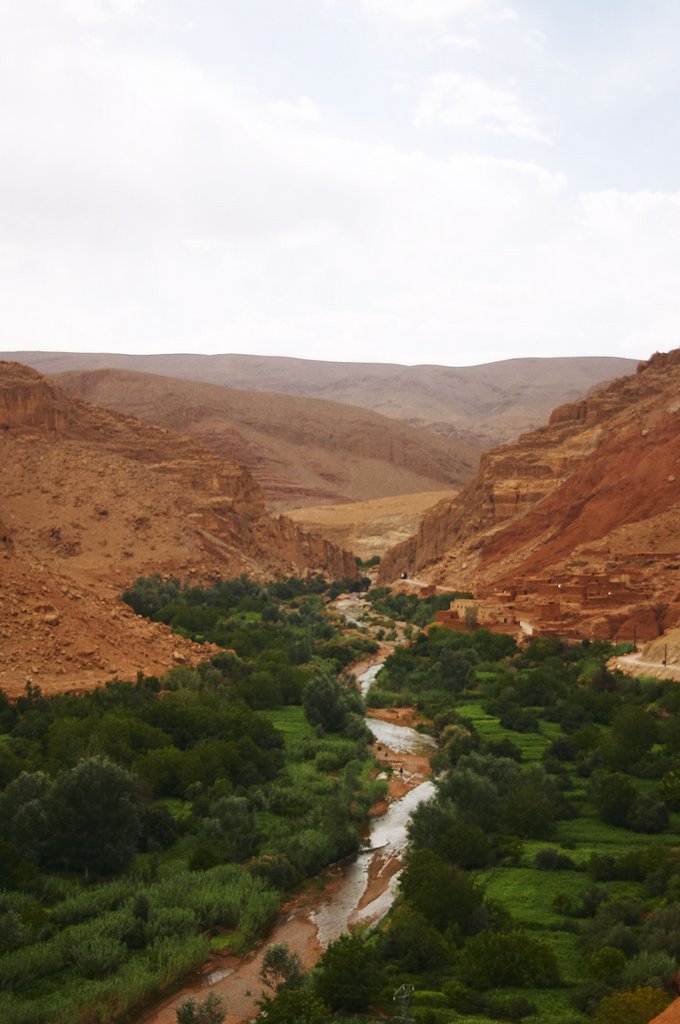 Poblado cerca de Bou Tharar by JLlaurado