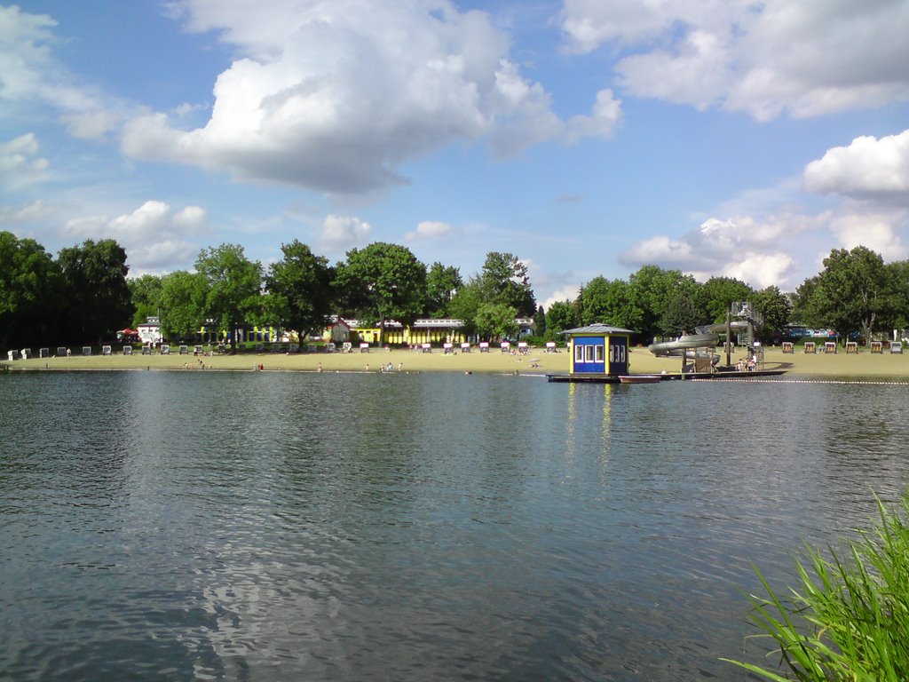 Strandbad Orankesee by LeOzzy