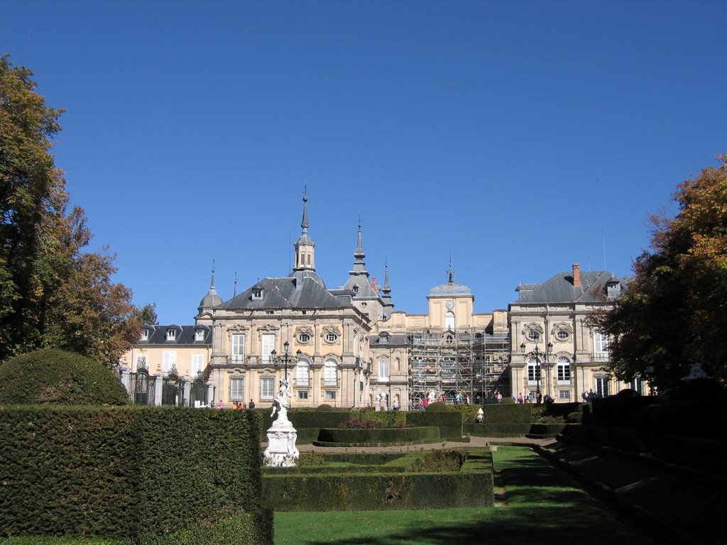 40100 La Granja de S. Ildefonso, Segovia, Spain by robertvela