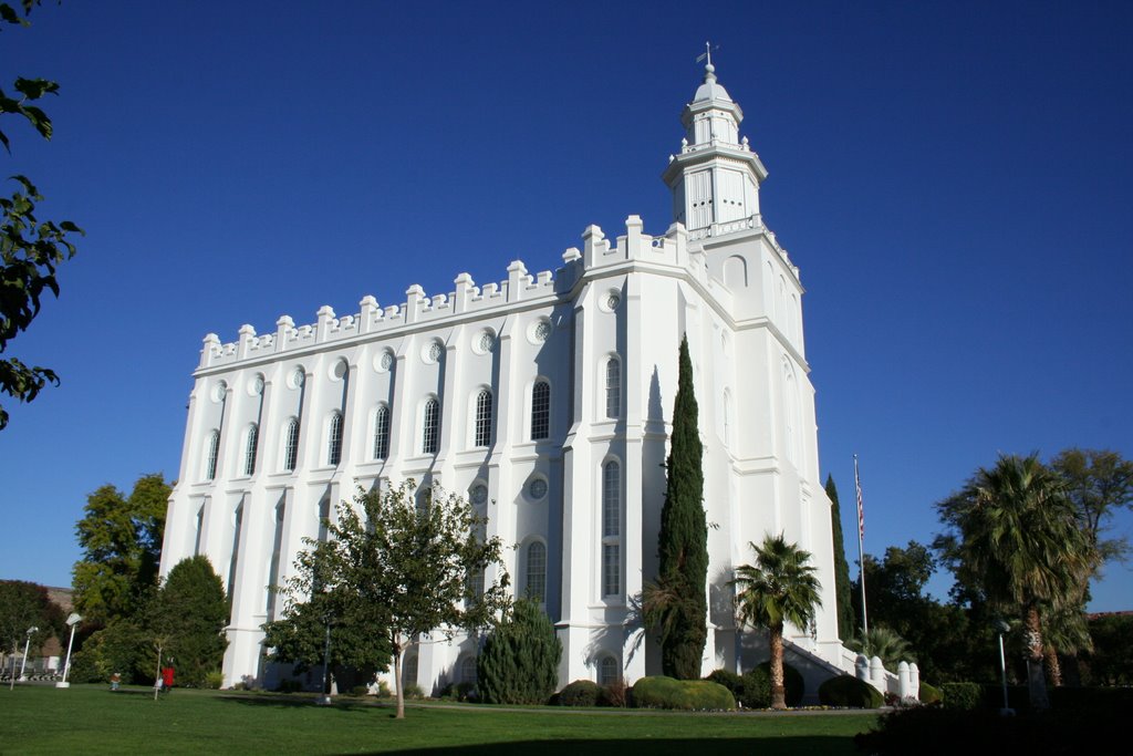 St. George LDS Temple by Zachary MacKay