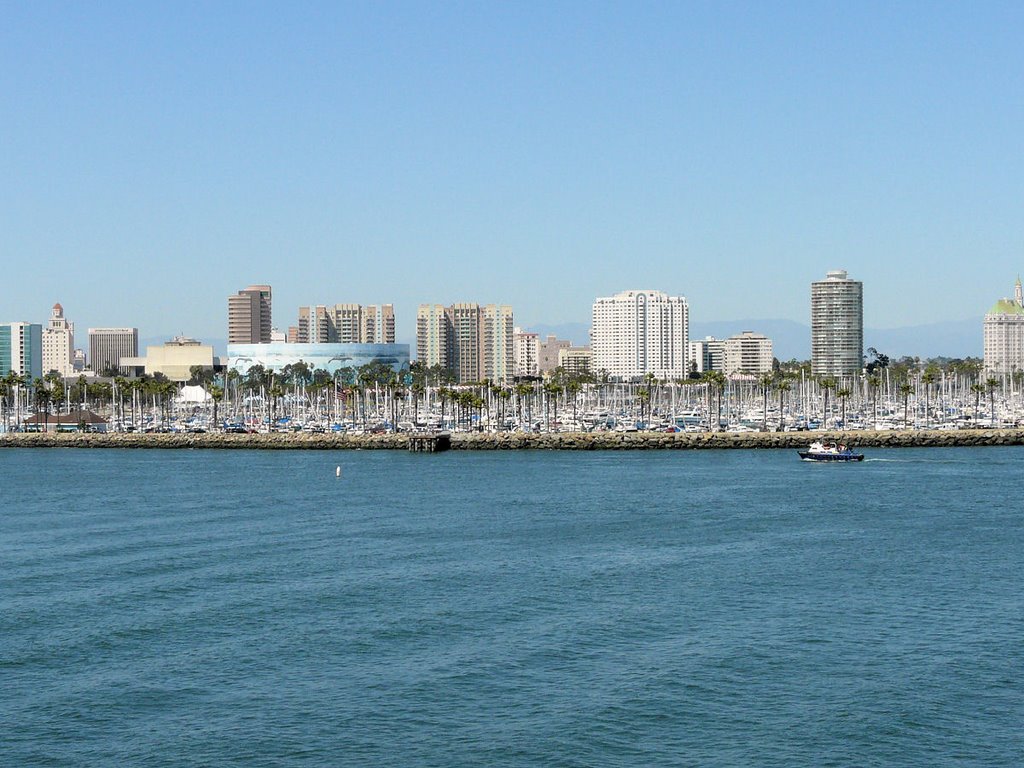 USA: California, Los Angeles - Queen Mary, view on LA by Yory