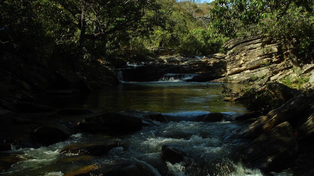 Precipício - Ribeirão Santa Maria by Marcos Vinicius Ribe…