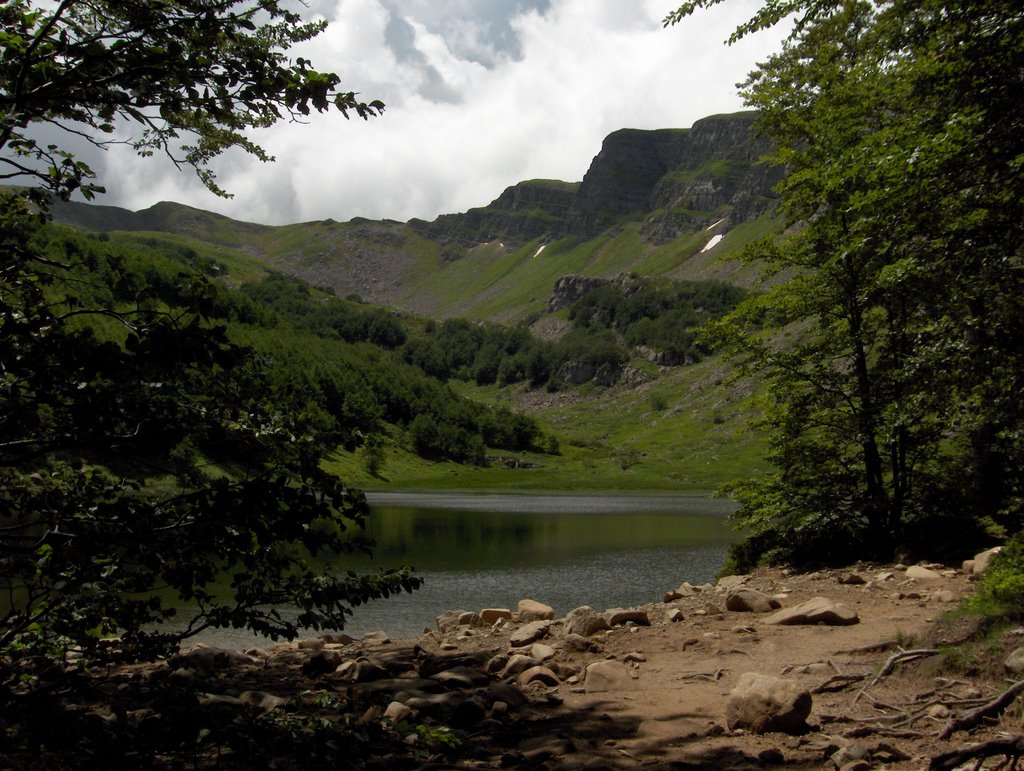 Lago Baccio by Enrico Manfredini