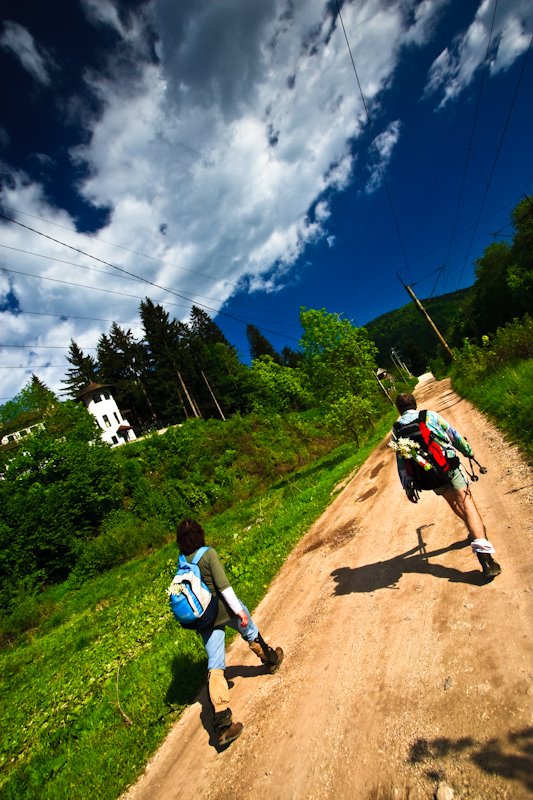 Drum, spre Sinaia by stratoreaper