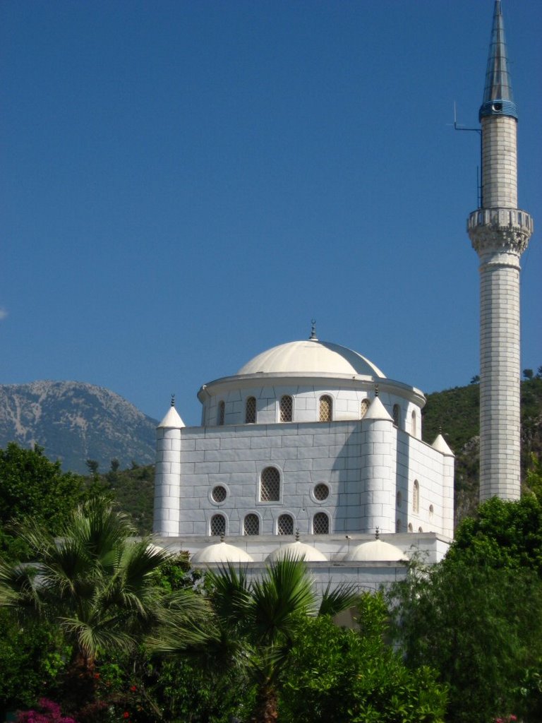 Mosque by Oliver Kramer