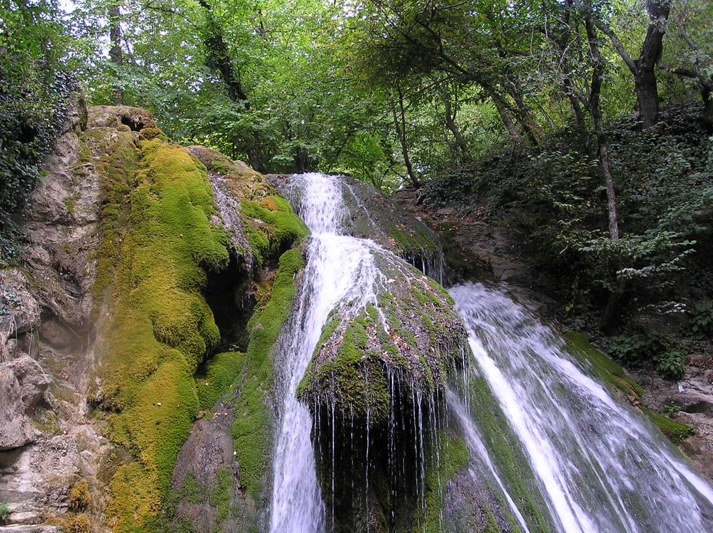 Крым. Генеральское. Водопад "Джур-Джур" / Crimea. General'skoe. Water falls Dzhur-Dzhur - Сентябрь / September 2005 by Valeriy Perepyolkin