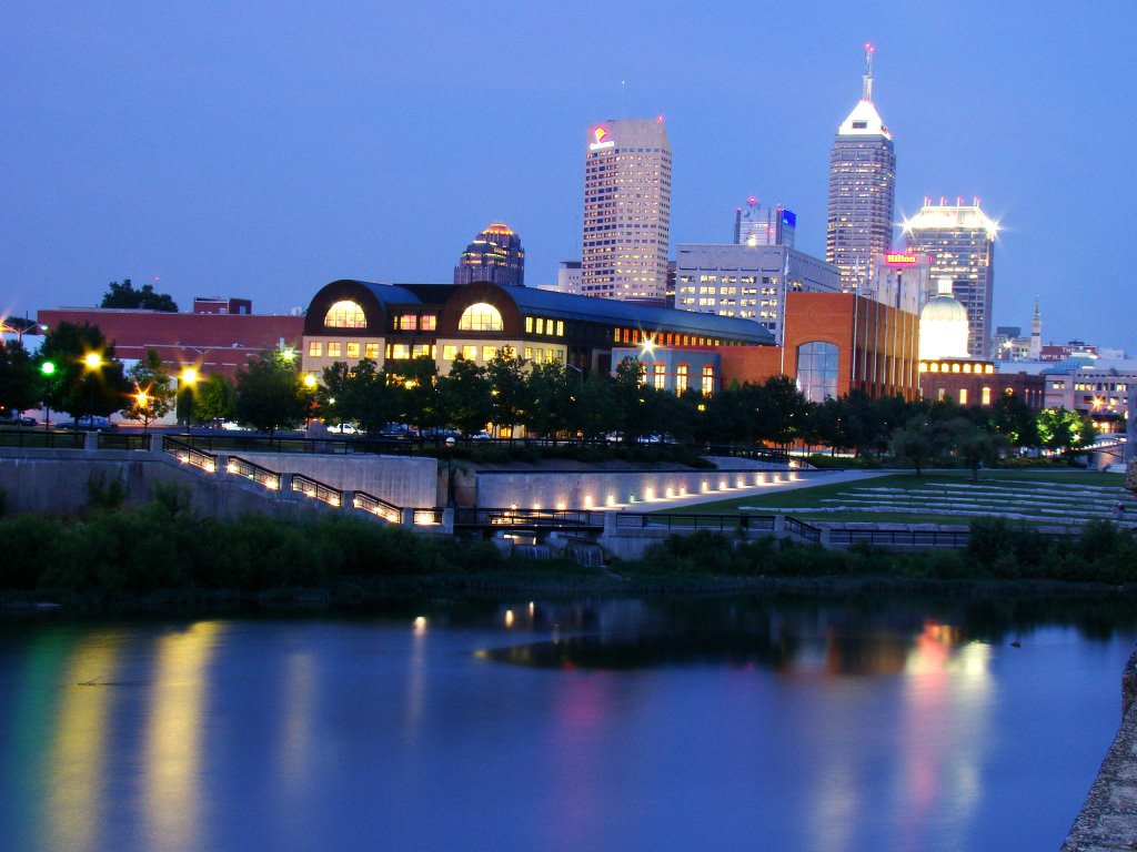 DSC02081 Downtown Indianapolis E view at Dusk by Volkan YUKSEL