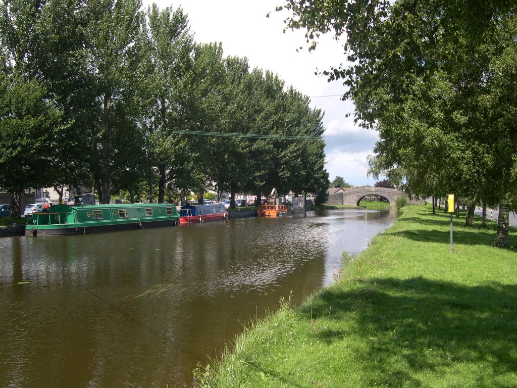 Grand Canal Harbour Tullamore by VW