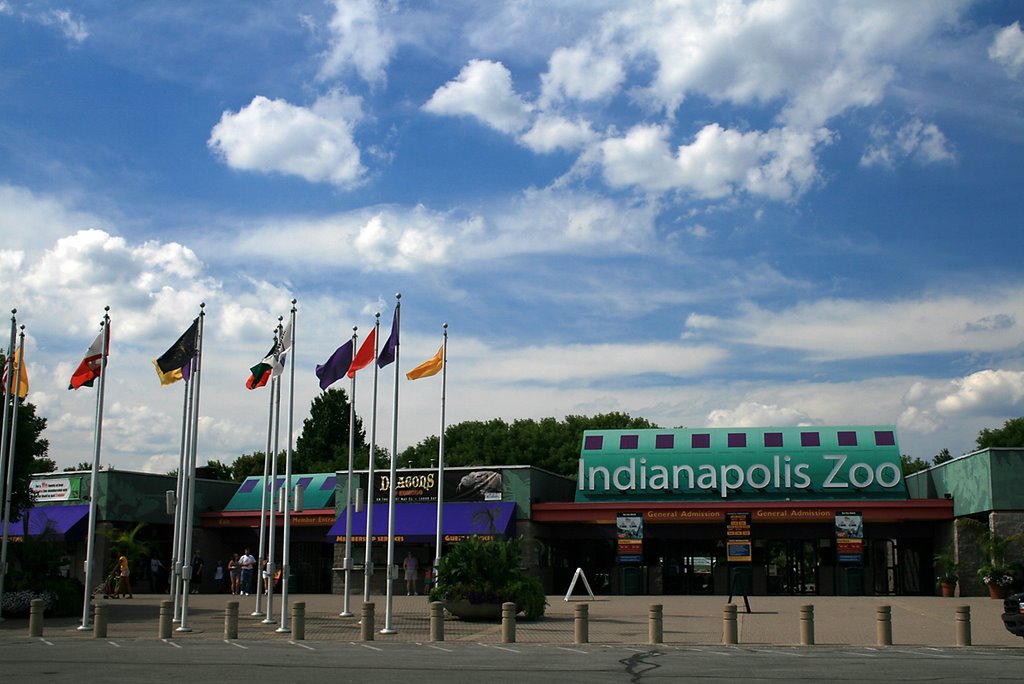 Indianapolis Zoo by zulou